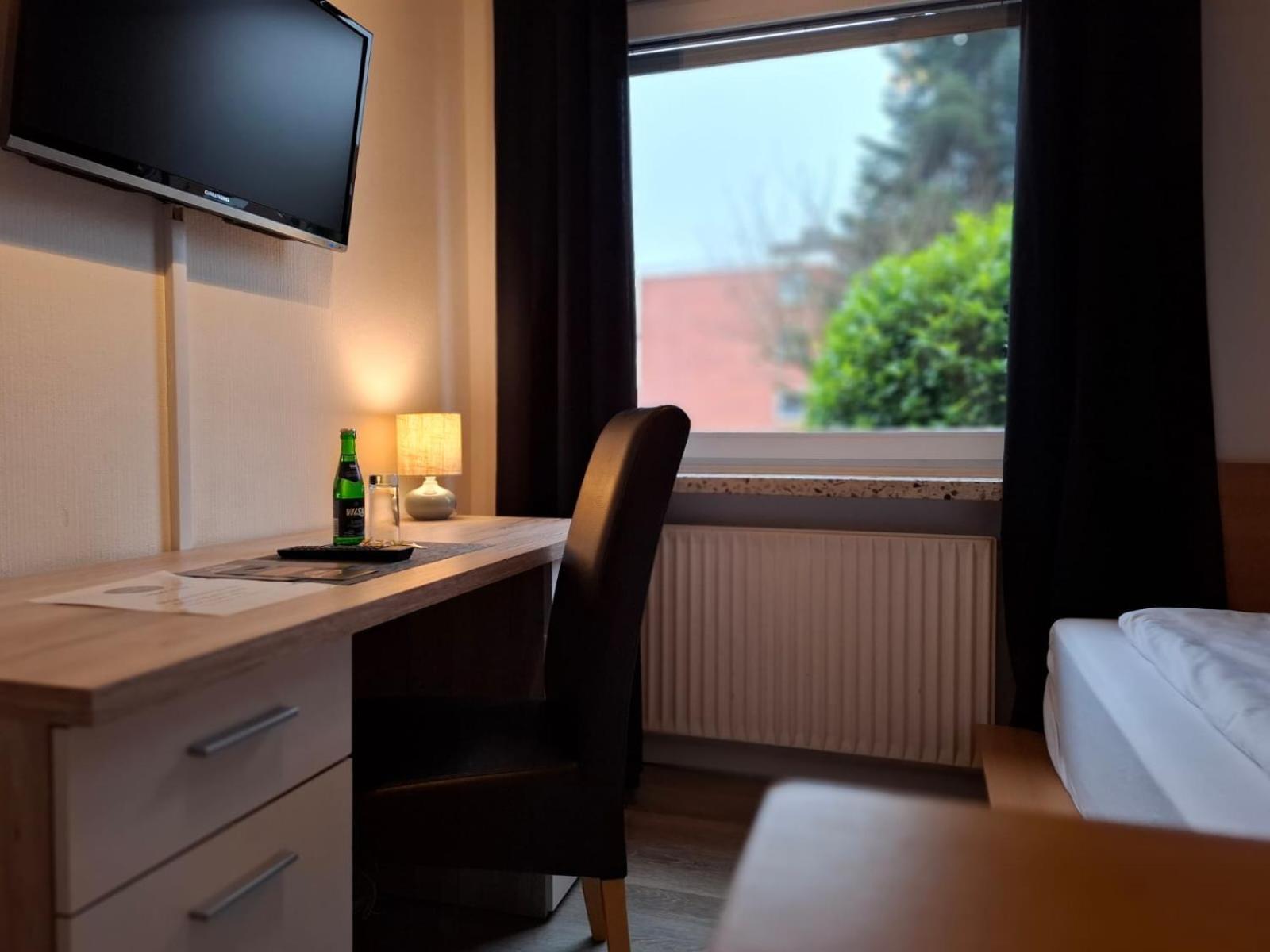Hotel Am Schwarzen Berg Στάντε Εξωτερικό φωτογραφία