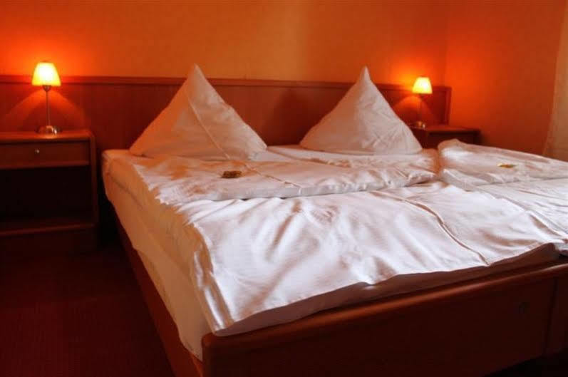 Hotel Am Schwarzen Berg Στάντε Εξωτερικό φωτογραφία